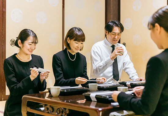 店舗案内